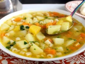 Sopa de carne com legumes irresistível