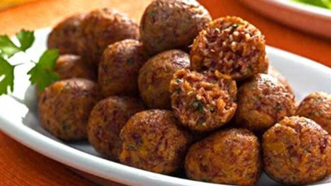Bolinho de carne muito fácil e delicioso