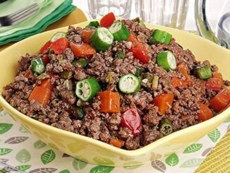 Carne moída com quiabo fácil e prática