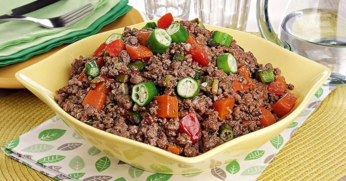 Carne moída com quiabo fácil e prática  Sabores à Mesa