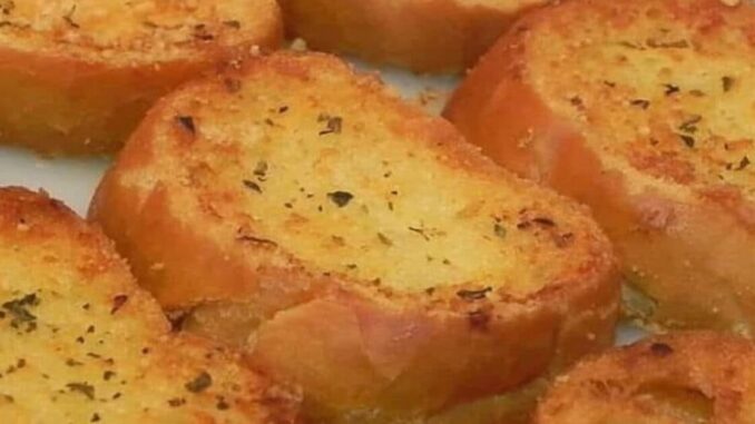 Torradinhas Torradinhas rápidas de queijo e maionese