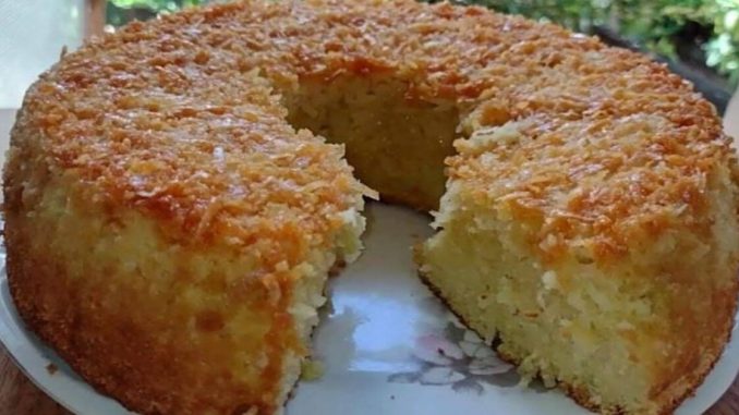 Bolo de coco simples Bolo de coco de liquidificador
