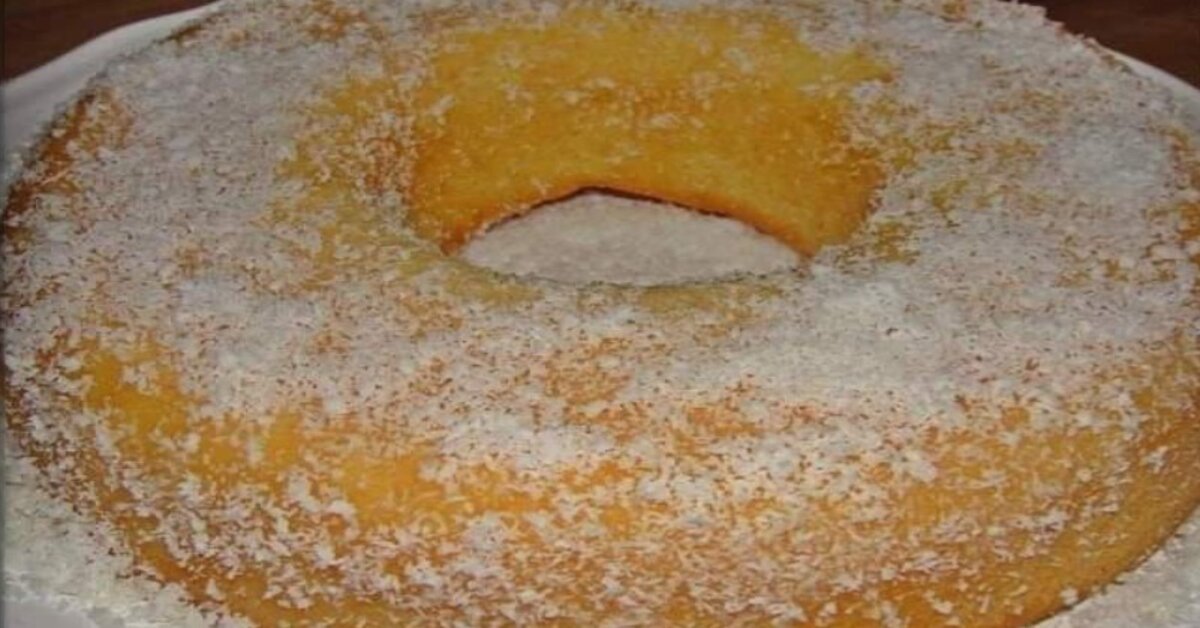 Bolo de coco húmido - Sabores á Mesa
