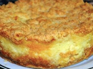 Bolo de farofa com recheio de creme