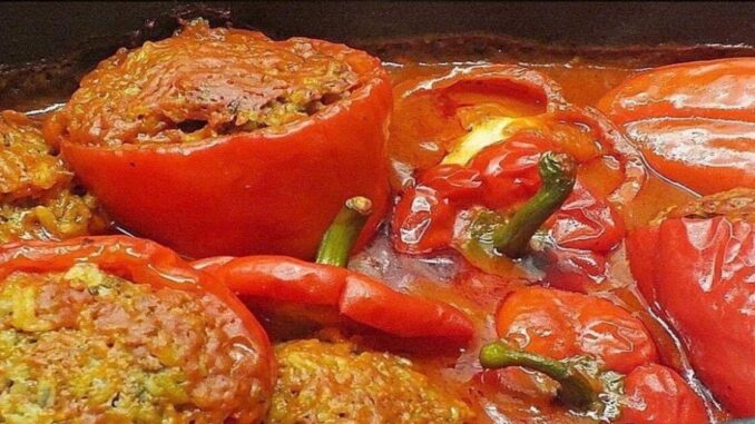 Pimentos recheados Pimentões recheados com carne picada