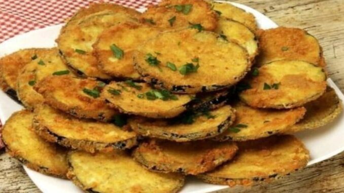 Beringela à milanesa