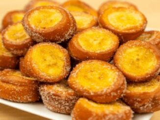 Enroladinhos de banana com pasta de amendoim