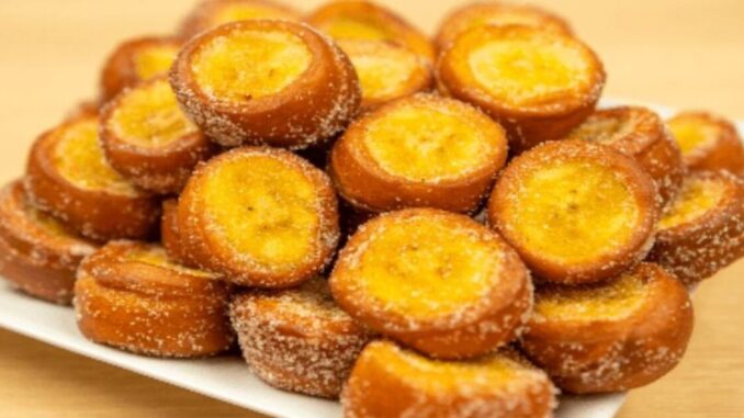 Enroladinhos de banana com pasta de amendoim