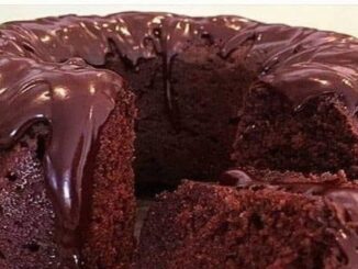 bolo de chocolate simples