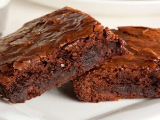 Bolo brownie gelado