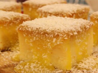 Bolo de Mandioca com Coco