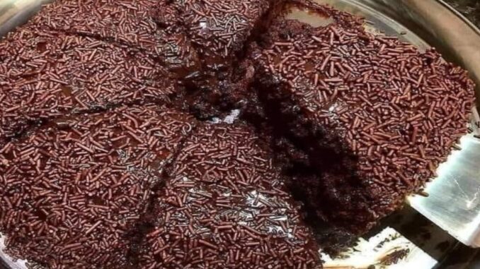 brigadeiro Bolo de Brigadeiro de chocolate negro