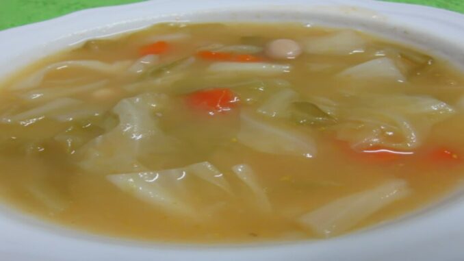 sopa-feijao Sopa de Feijão com Couve