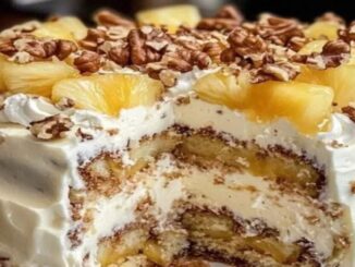 bolo de abacaxi e nozes é um bolo rico e delicioso, perfeito para qualquer ocasião
